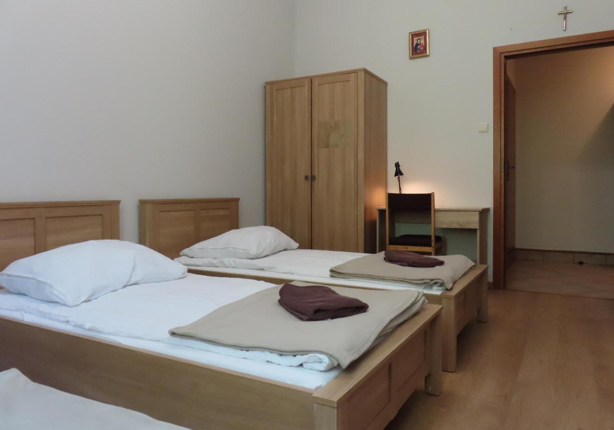 Dobry Zakatek Dom Rekolekcyjny Hotel Konstancin-Jeziorna Ngoại thất bức ảnh